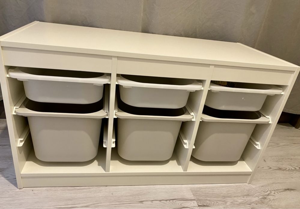 Regał z pojemnikami iKEA