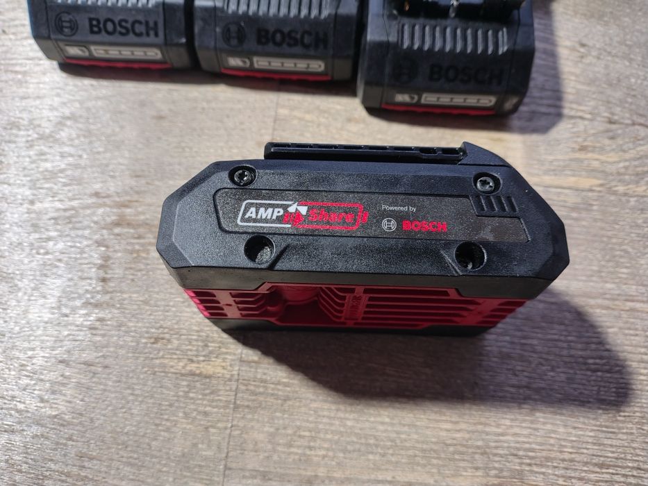 Bateria akumulator Bosch 18v 4Ah pro core