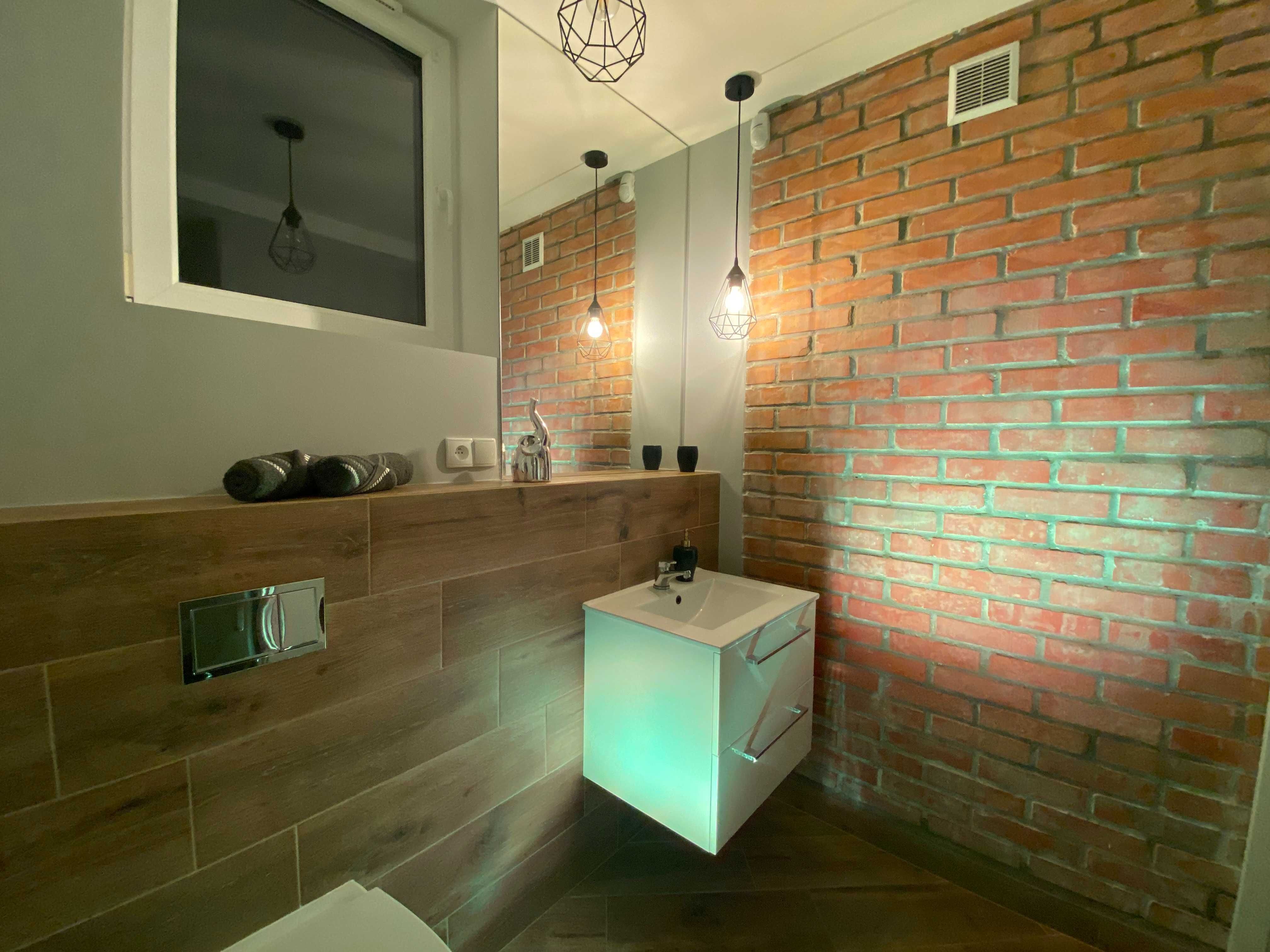 Domek z balią i jeziorem Jacuzzi Wypoczynek Wieczór Panieński