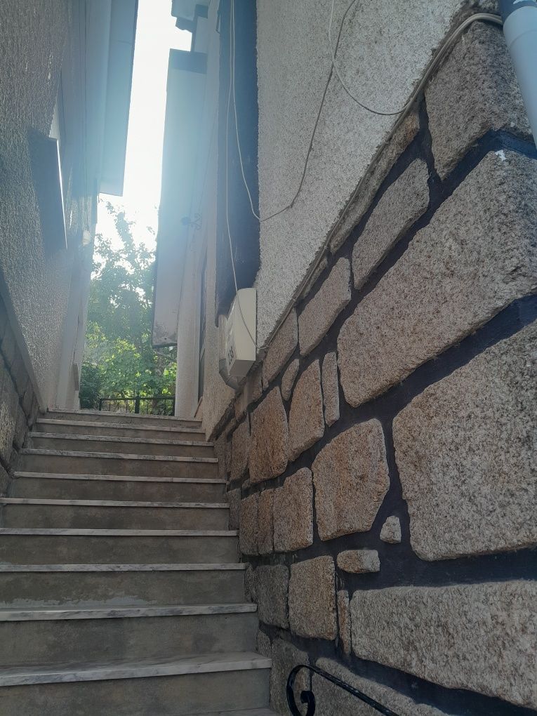 Vende-se Moradia