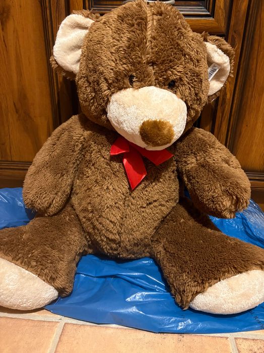 Duża, pluszowa maskotka miś 58 cm