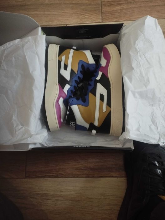 Кросівки оригінальні Diesel 40