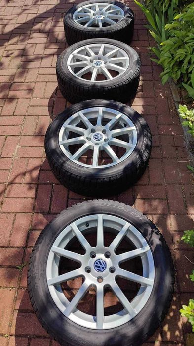 Koła / felgi volkswagen passat bardzo dobry stan 215/55 R17 98V M+S