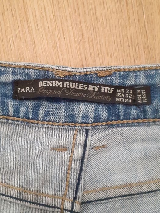 Calções azul claro da ZARA