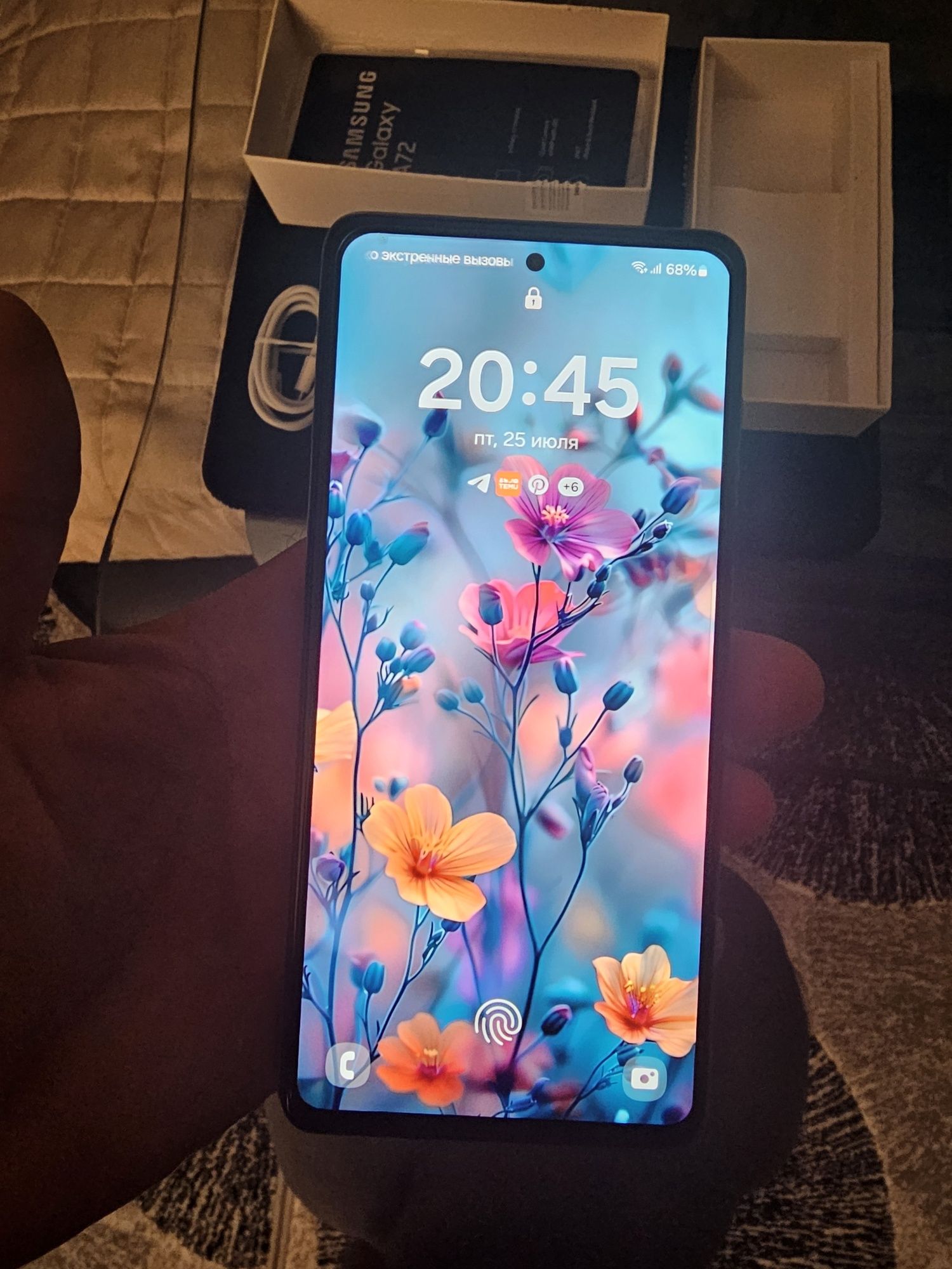 Смартфон SAMSUNG Galaxy A72