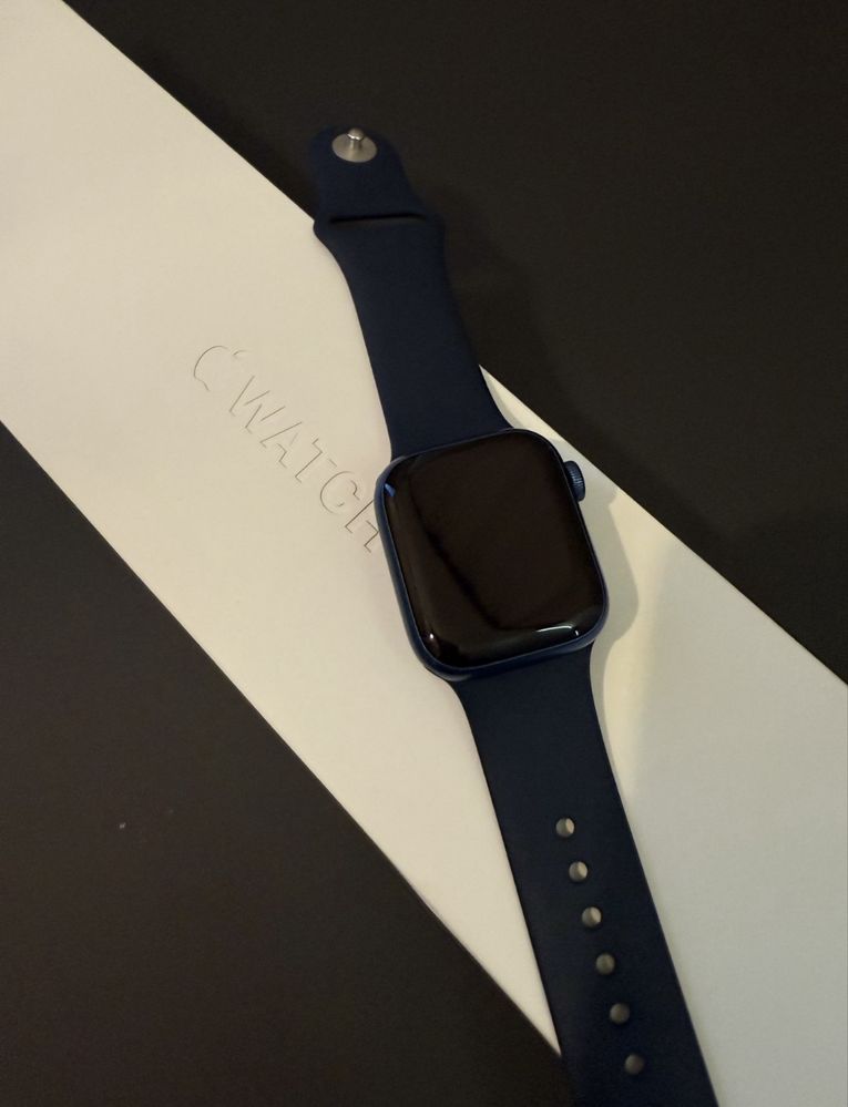 Apple watch     7