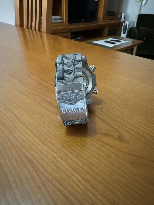 Invicta venom limited