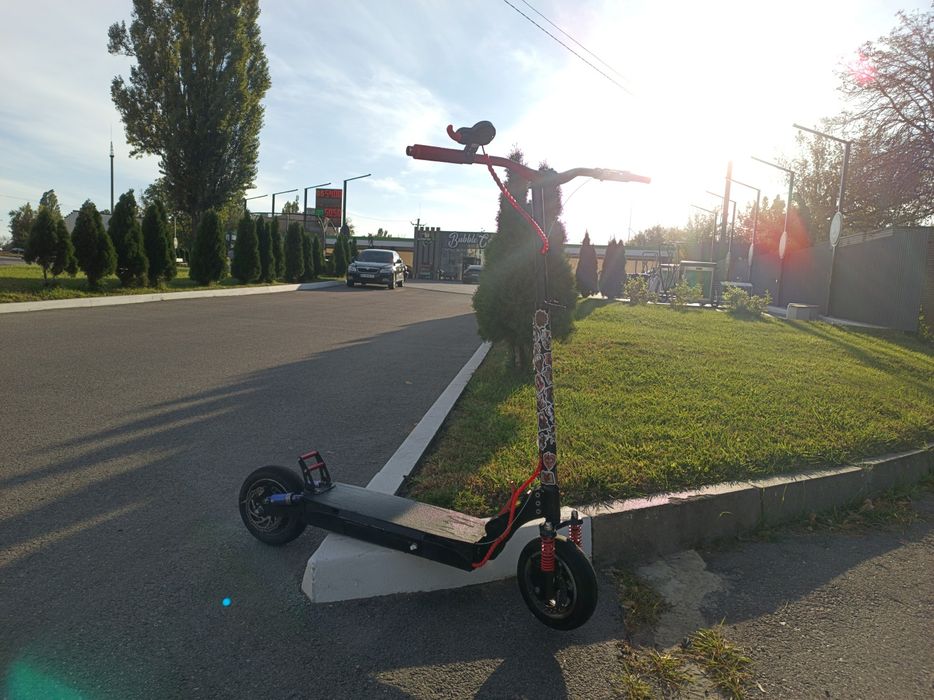 Продам электросамокат Like Bike S20