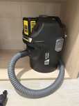 Пилосос для вулиці  на батареі  Karcher AD 2 Battery