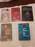 Um lote de cinco livros