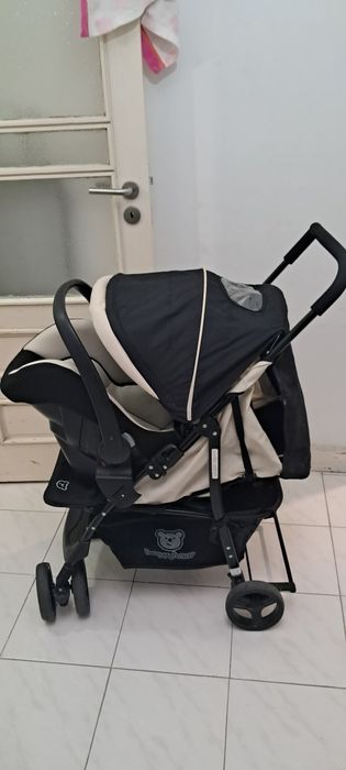 Carrinho de Bebê com ovo