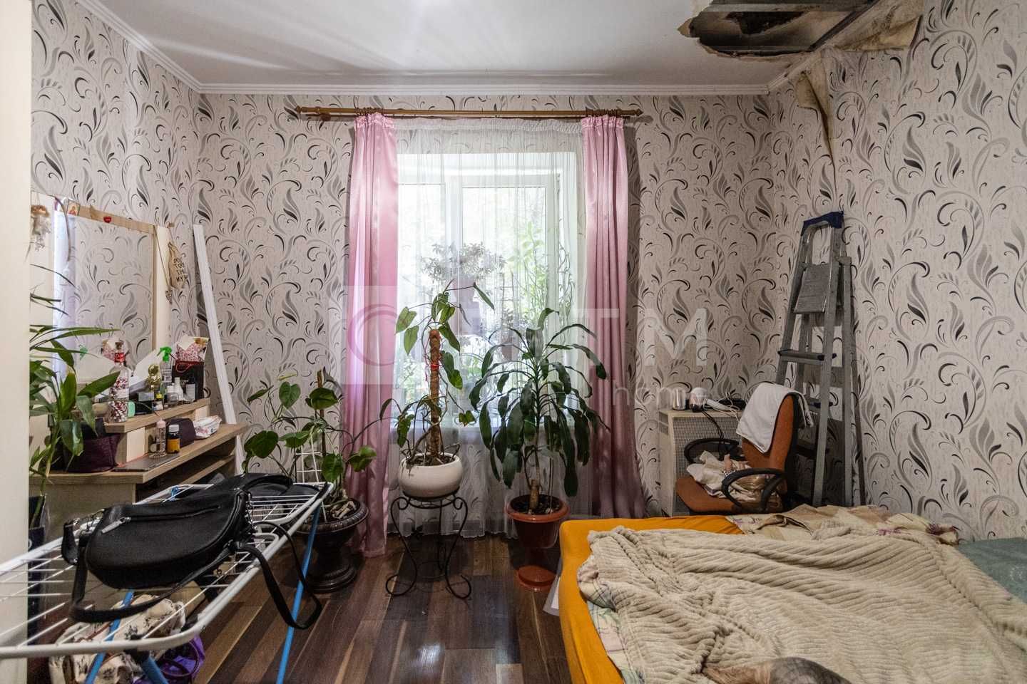 Продаж 3-кімнатної квартири в центрі міста!