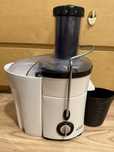 Sokowirówka Russell Hobbs