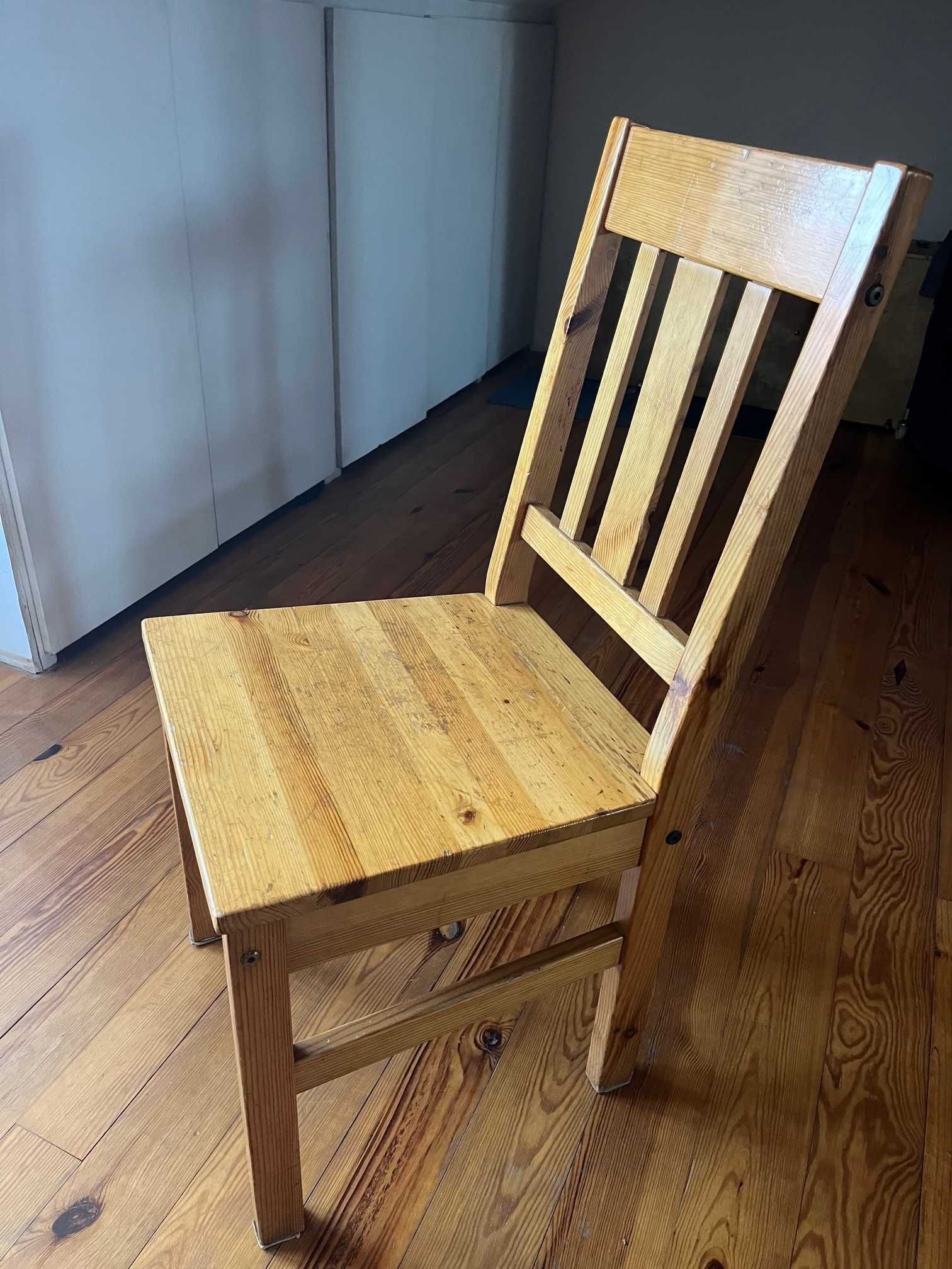 Krzesła drewniane, sosnowe, solidne (6 sztuk)