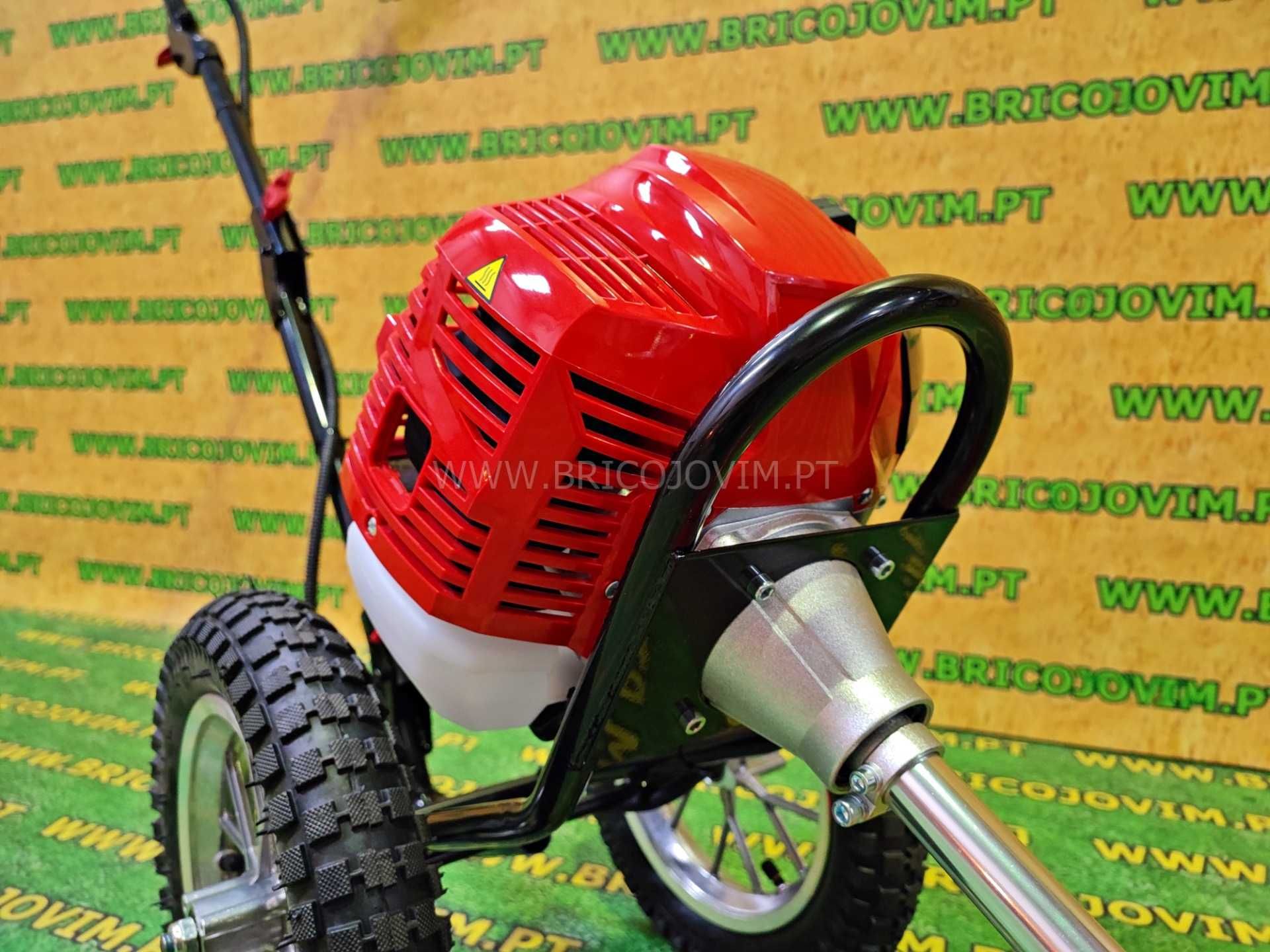 Roçadora com Rodas - Motor 52cc - Compacta - Bobine de Fio - NOVAS