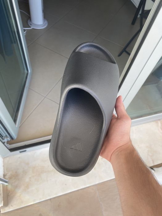 Yeezy Slides Onyx 2022