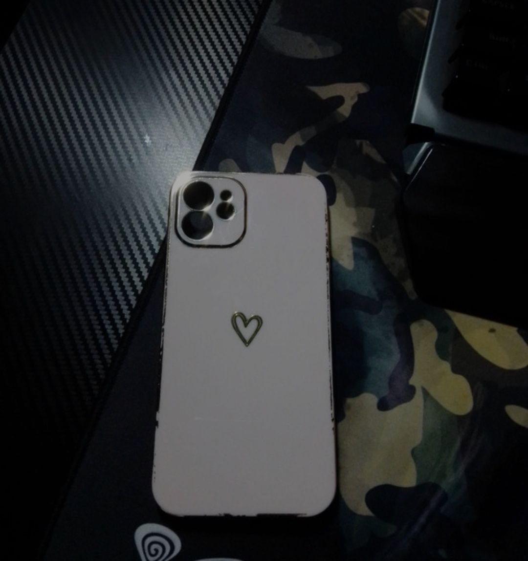 Etui na iPhone 12