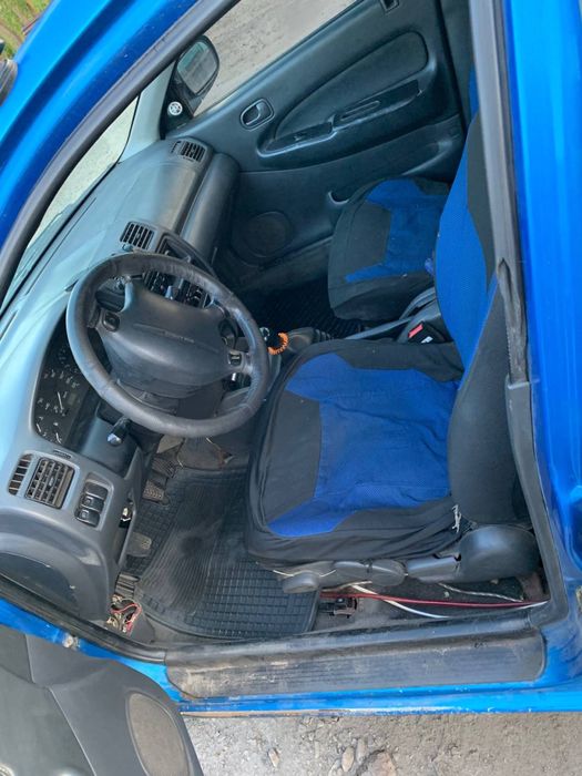 Продам Mazda 323 1.8 1997