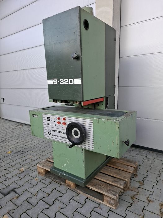 Szlifierka szerokotaśmowa, przelotowa