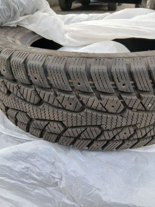 Продам 4 колеса зима 205/60 R16