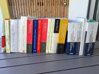 Vendo 17 Livros de direito, usados