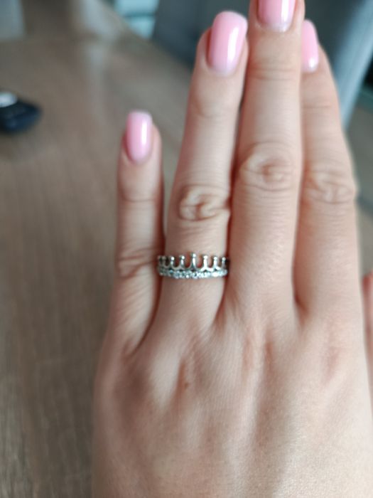 Срібна каблучка з камінчиками, розмір 16.5