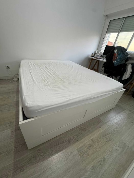 Cama Casal Brimnes Branca (160x200cm) com Estrado