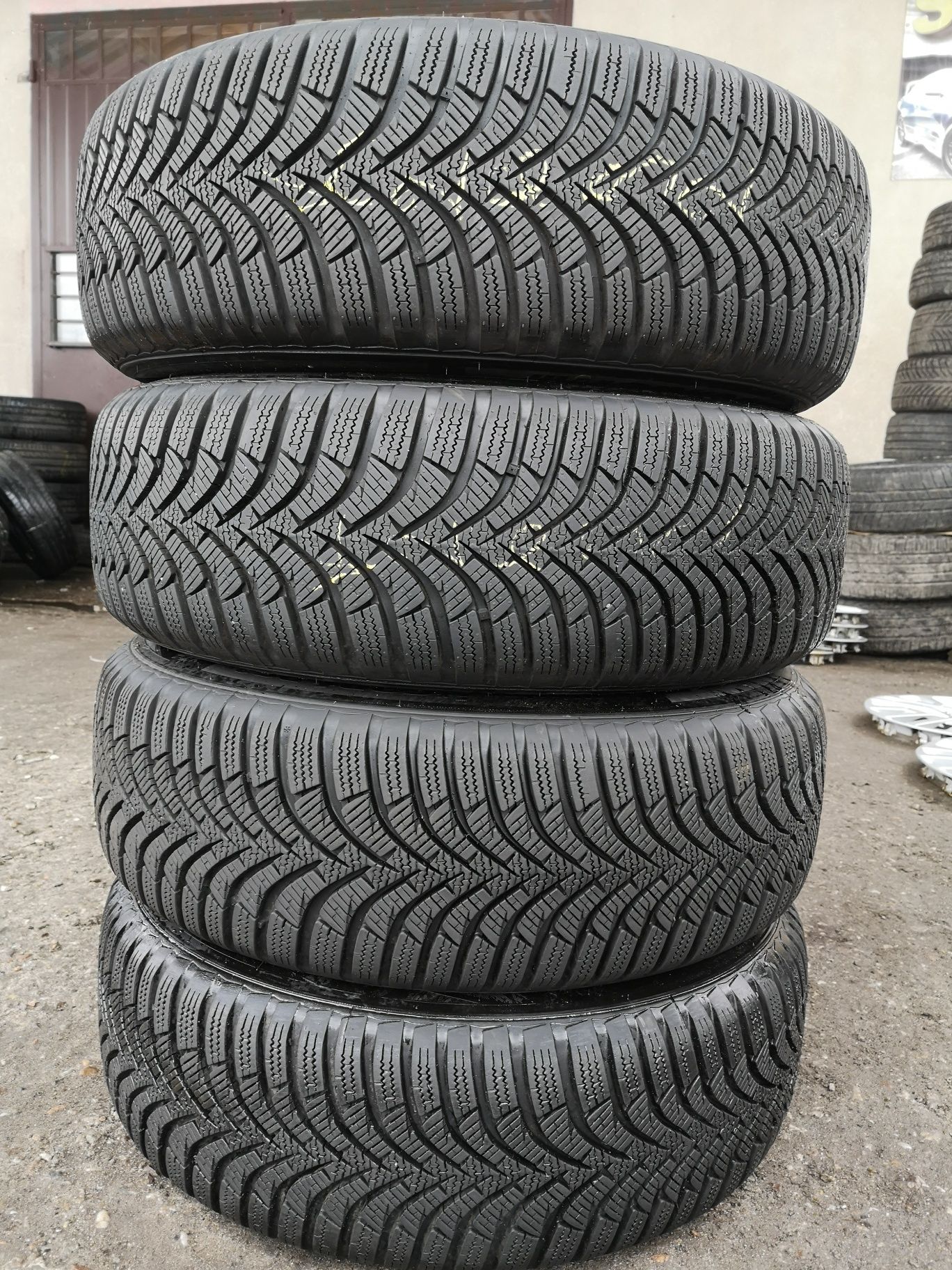 Komplet kół zimowych 4x108 Opel Citroen Peugeot 195/60/16 Hankook 21r