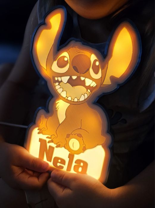 Personalizowana lampka nocna – STITCH z imieniem