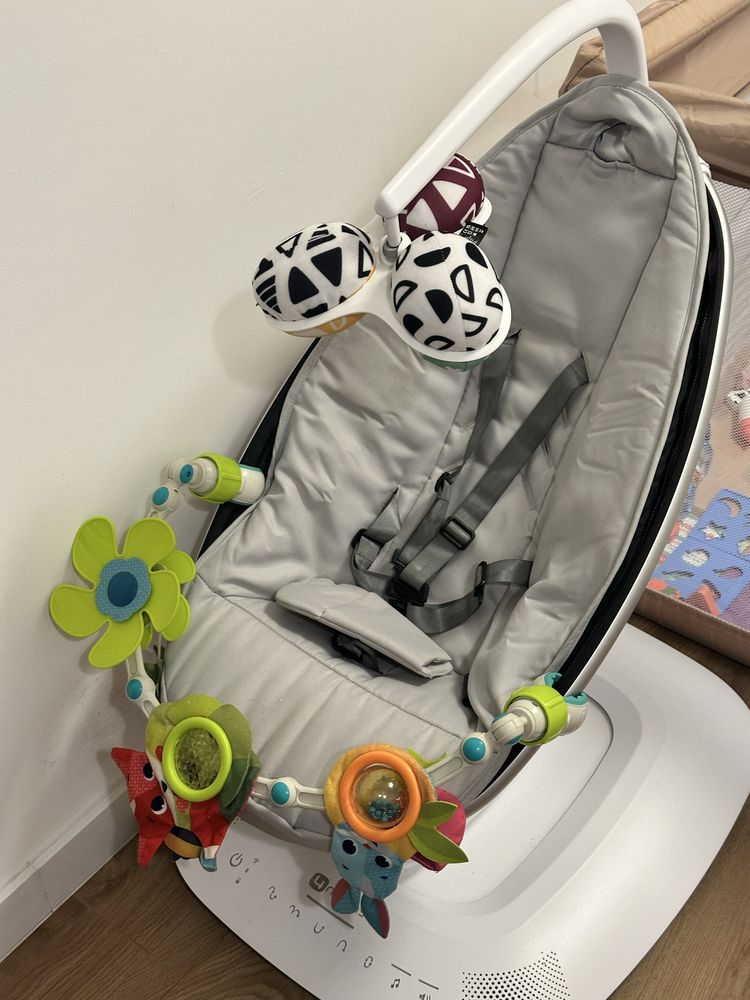 Leżaczek / Huśtawka 4moms mamaRoo 5