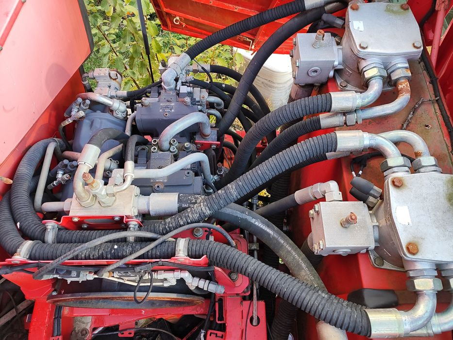 Zestaw pomp hydraulicznych Rexroth do kombajnów Grimme Maxtron