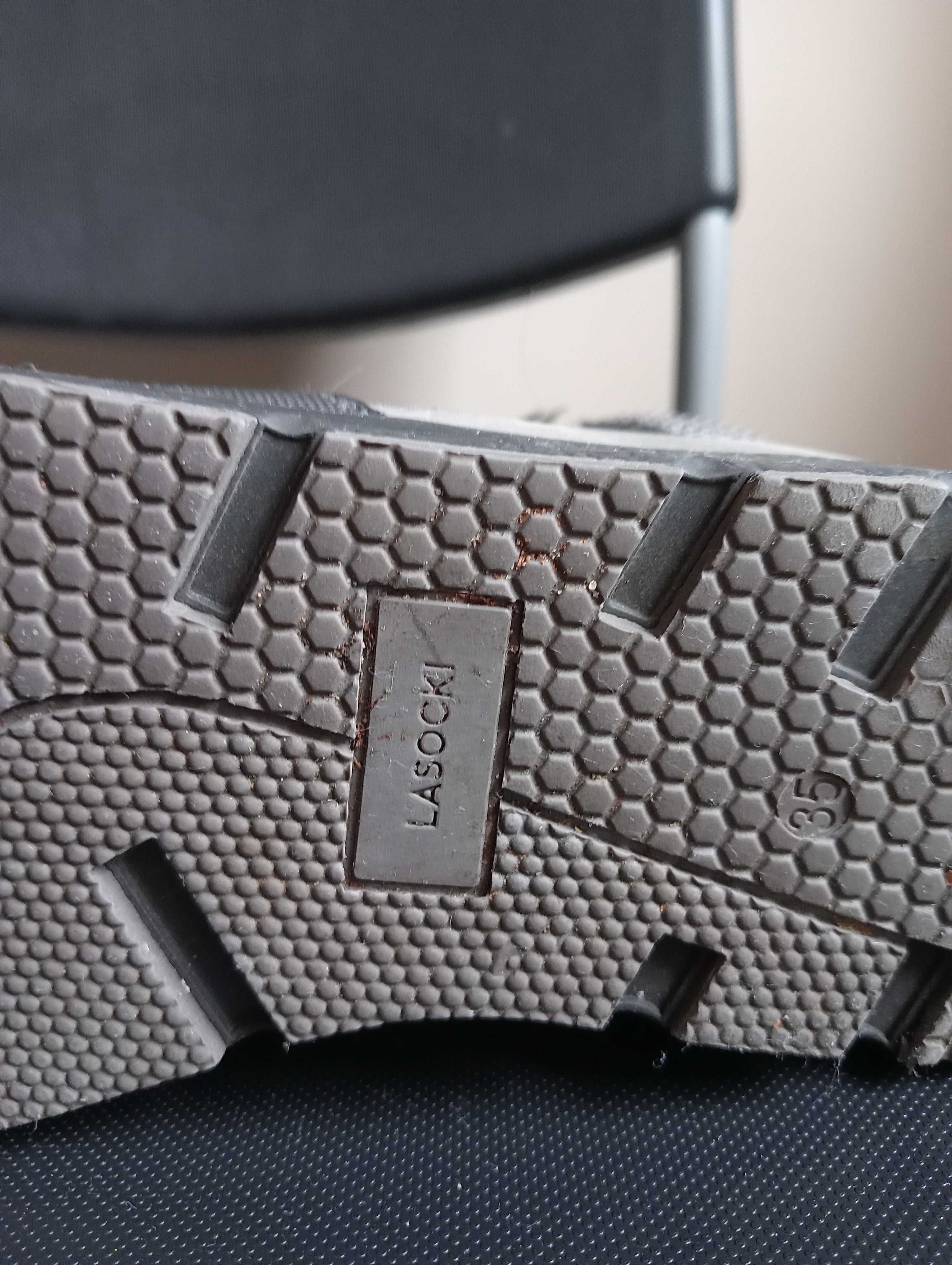 Zimowe buty młodzieżowe
