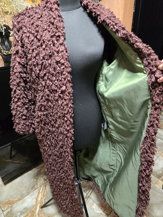 Продам жилетки,шуби хутро лама