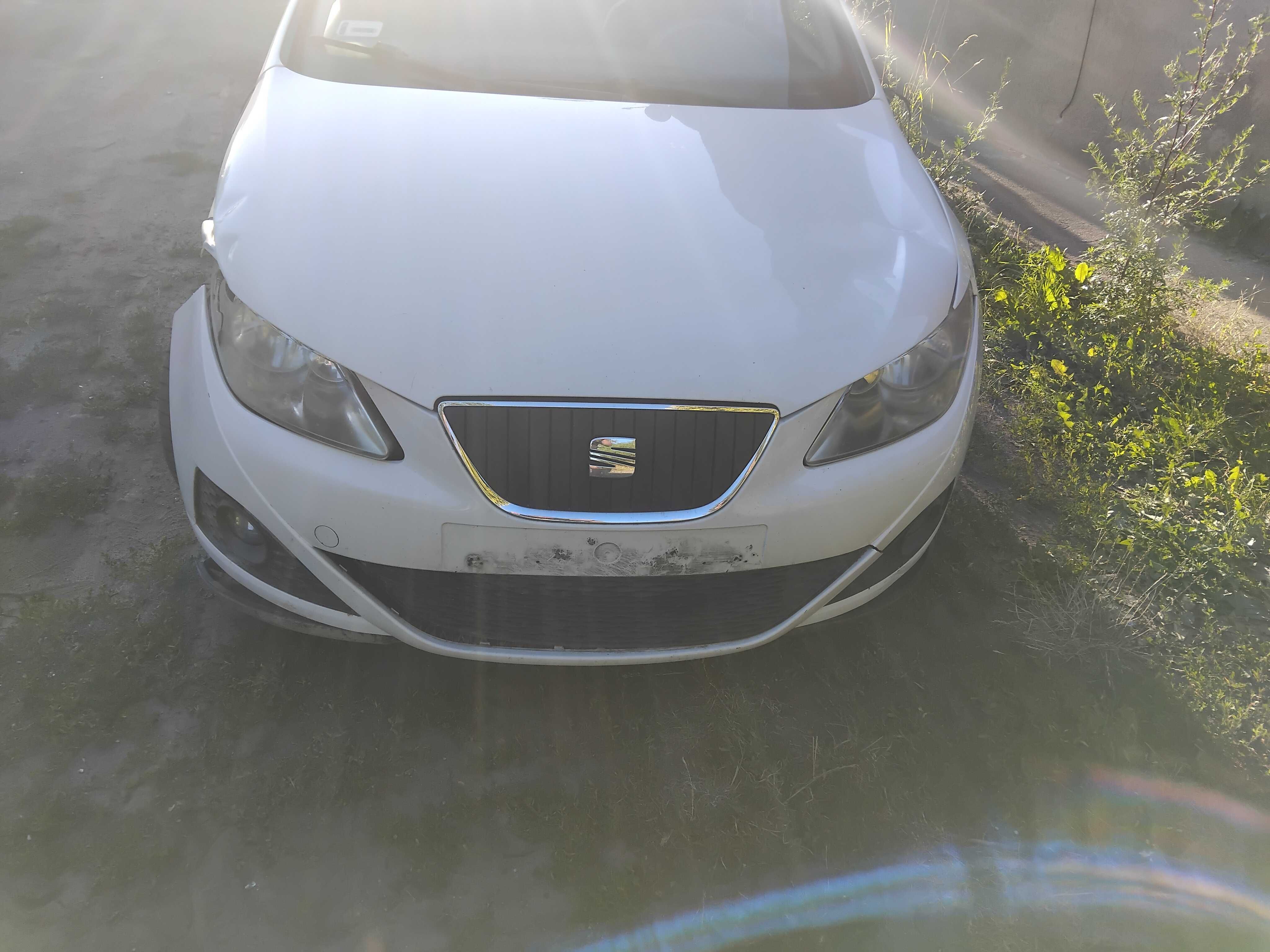 Seat Ibiza 4 6J 2010 1.2 TDI na części silnik lampa koła środek
