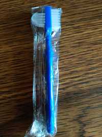 Зубная щётка для чистки зубных протезов