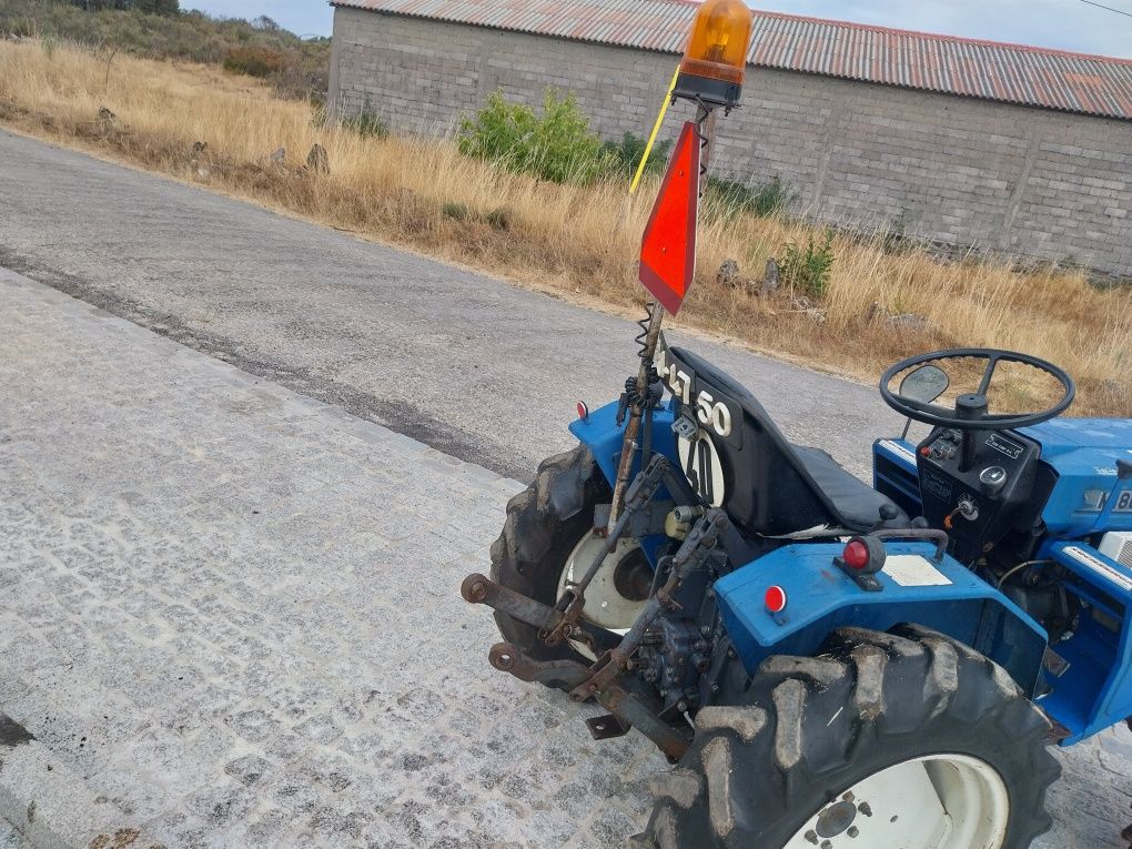 Trator suzue/iseki 4x4 com documentos