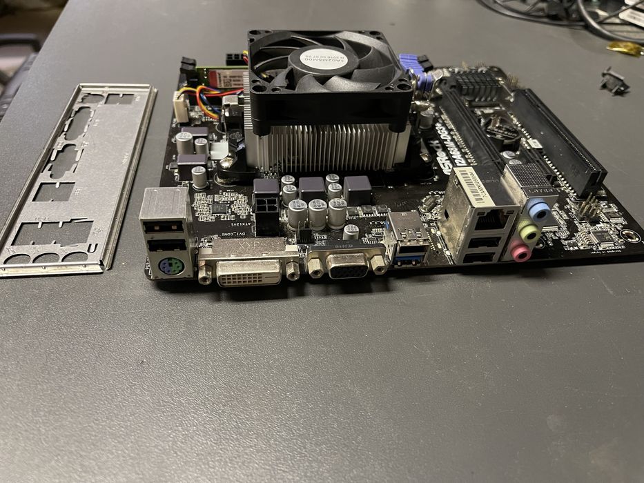 Полный комплект Asrock