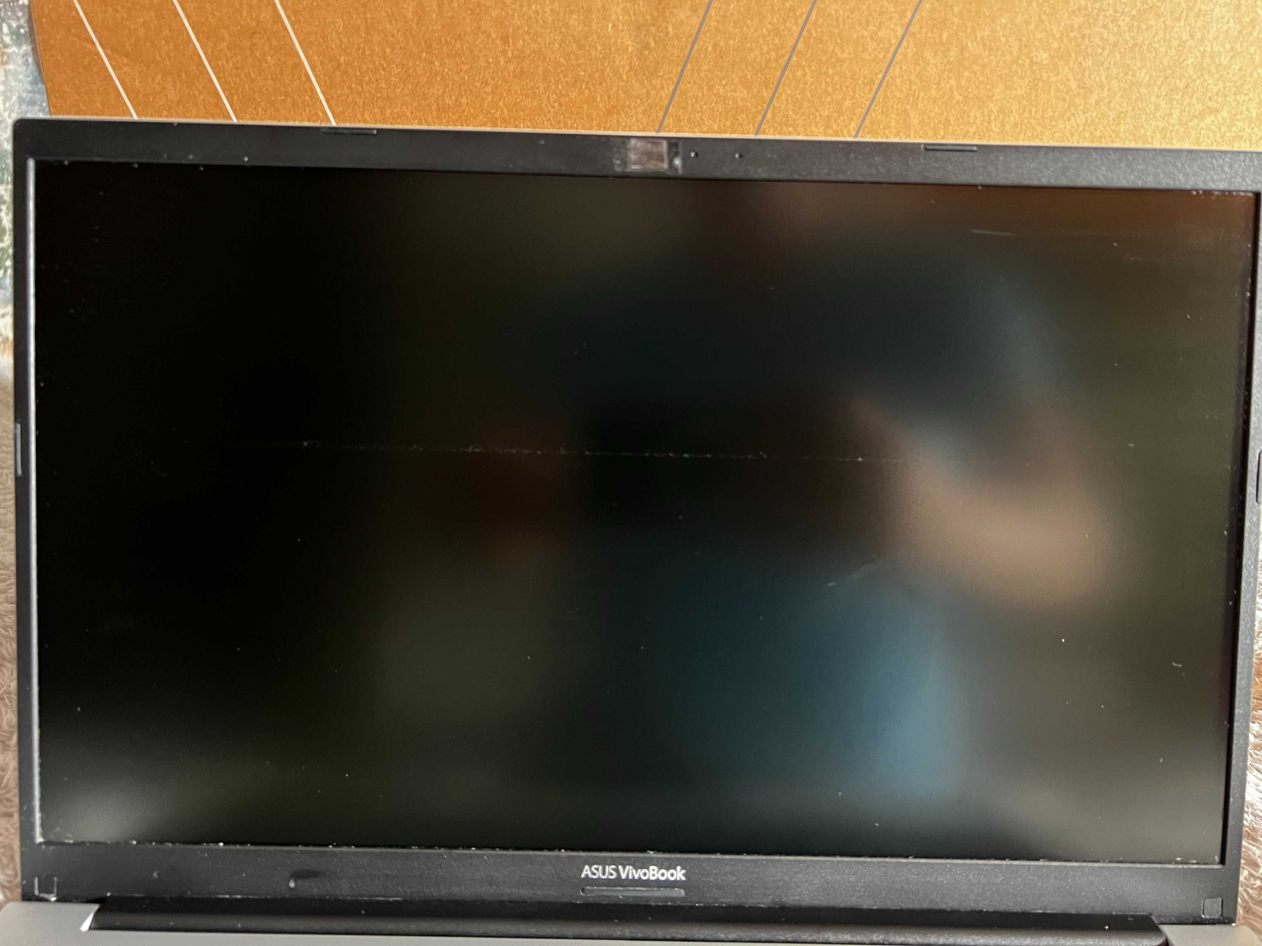 Laptop ultrabook ASUS VivoBook 15 D513IA-EJ371 15,6
