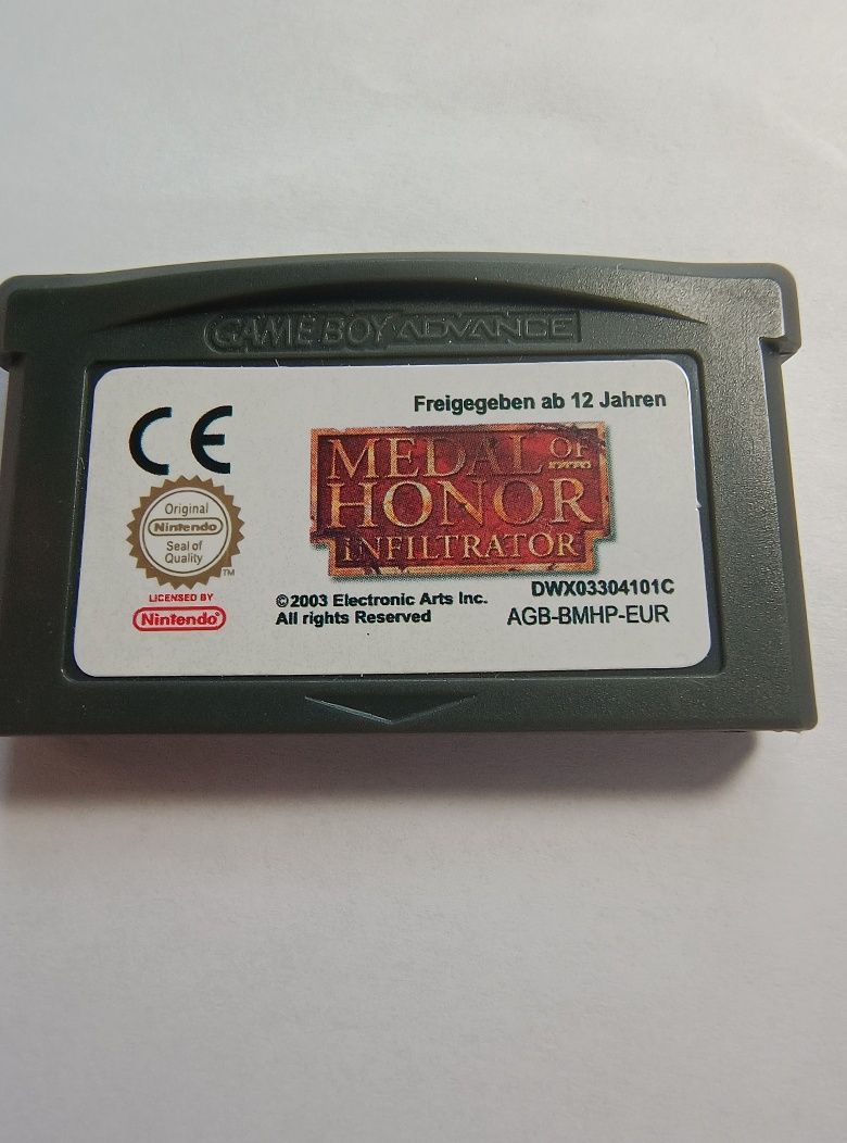 Gra Medal of Honor Infiltrator na Gameboy Advance