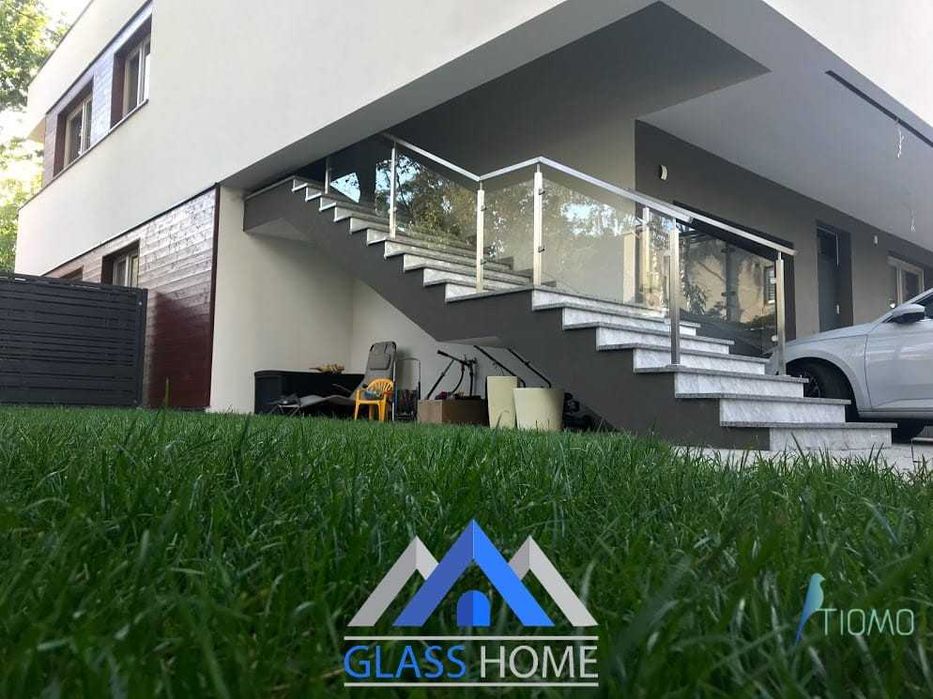 Balustrada zewnętrzna balkonowa szklana słupki kwadrat