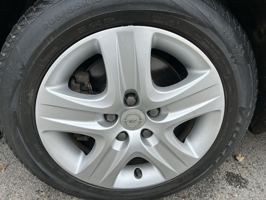 Opel zafira 2010 1.9tdi