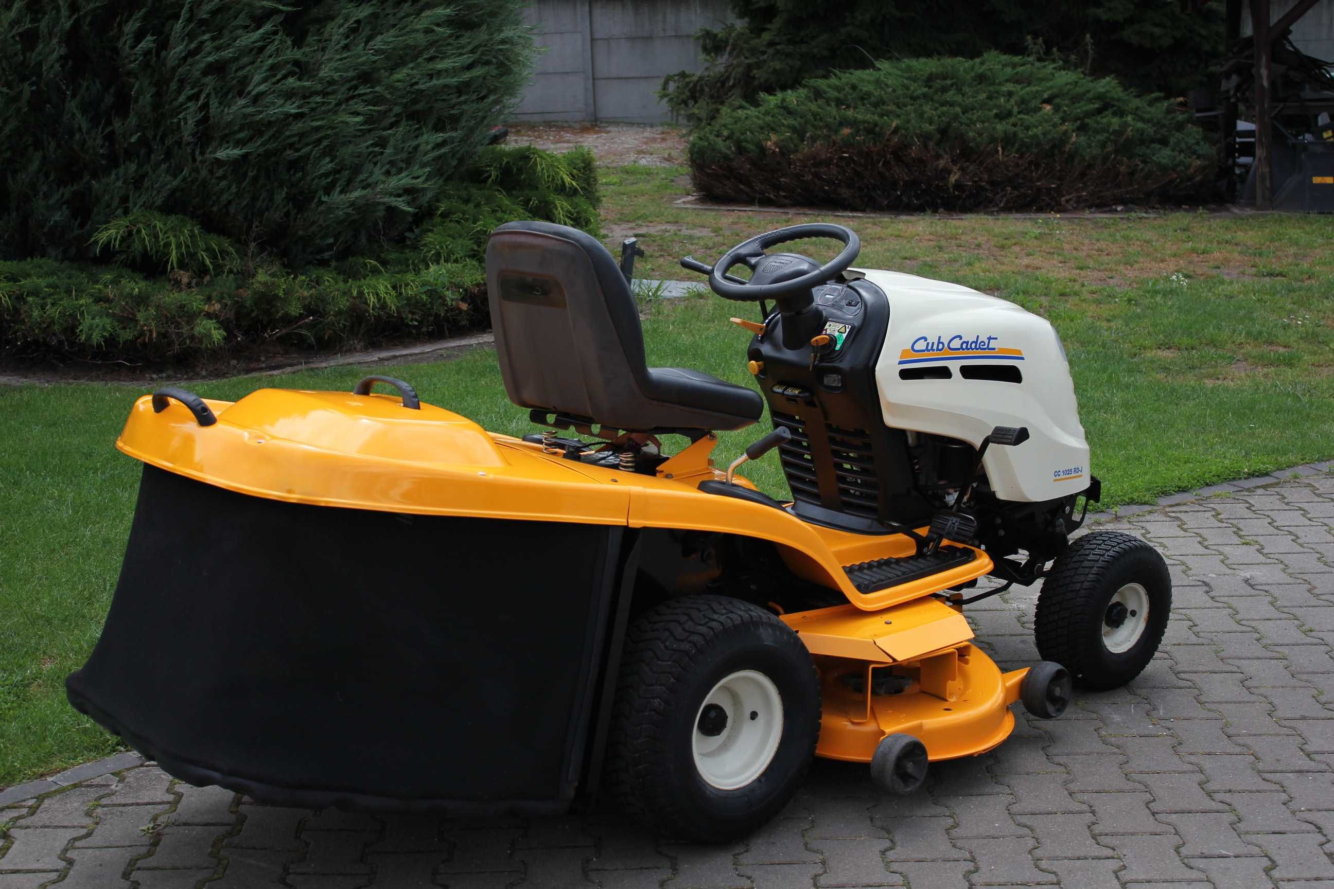 Cub Cadet CC 1025 RD-J V2  TRAKTOREK Kosiarka