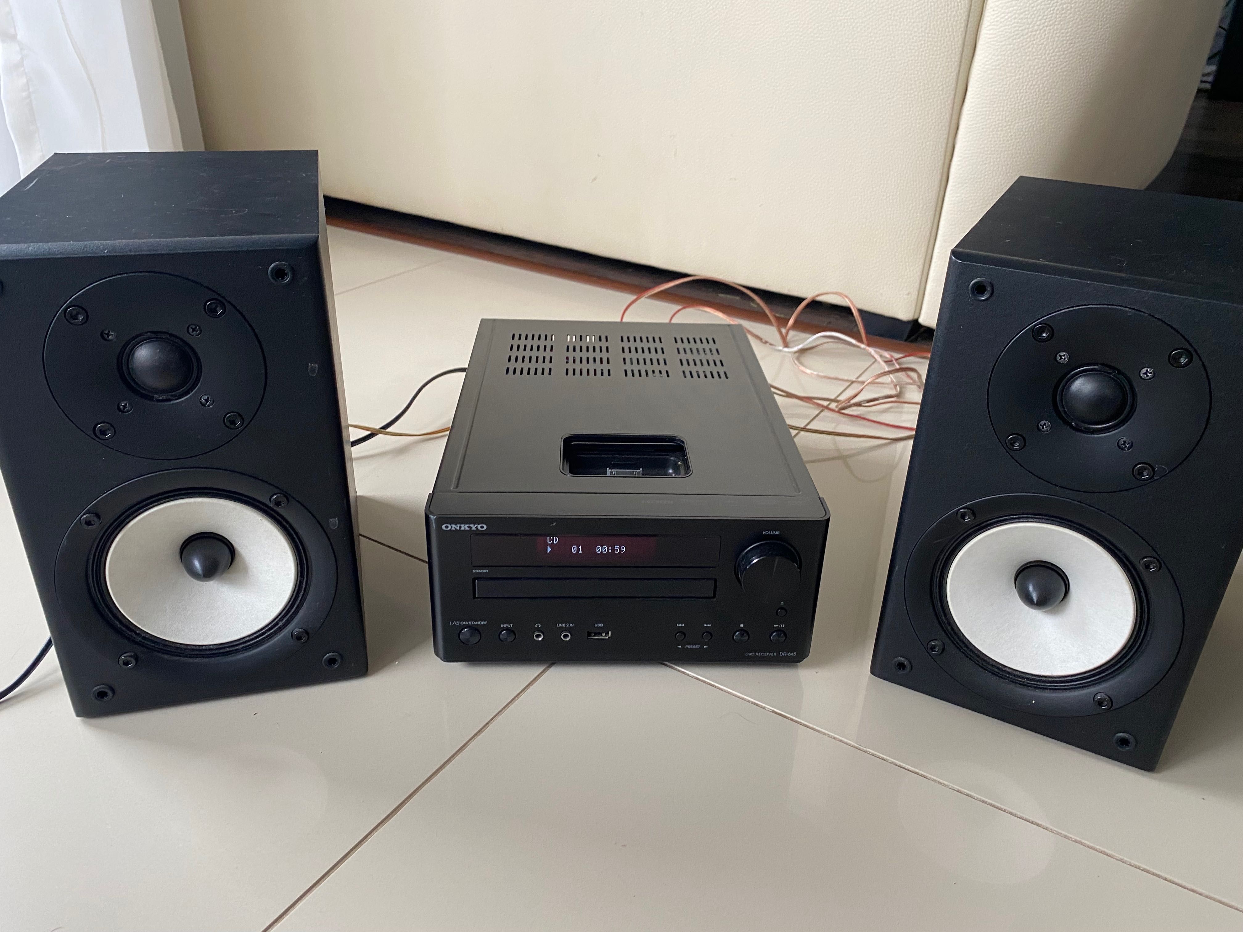 Wieża ONKYO DR-645 + kolumny ONKYO D-045