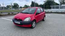 Toyota Yaris Yaris 1.0b stan bardzo dobry.Sulejòwek