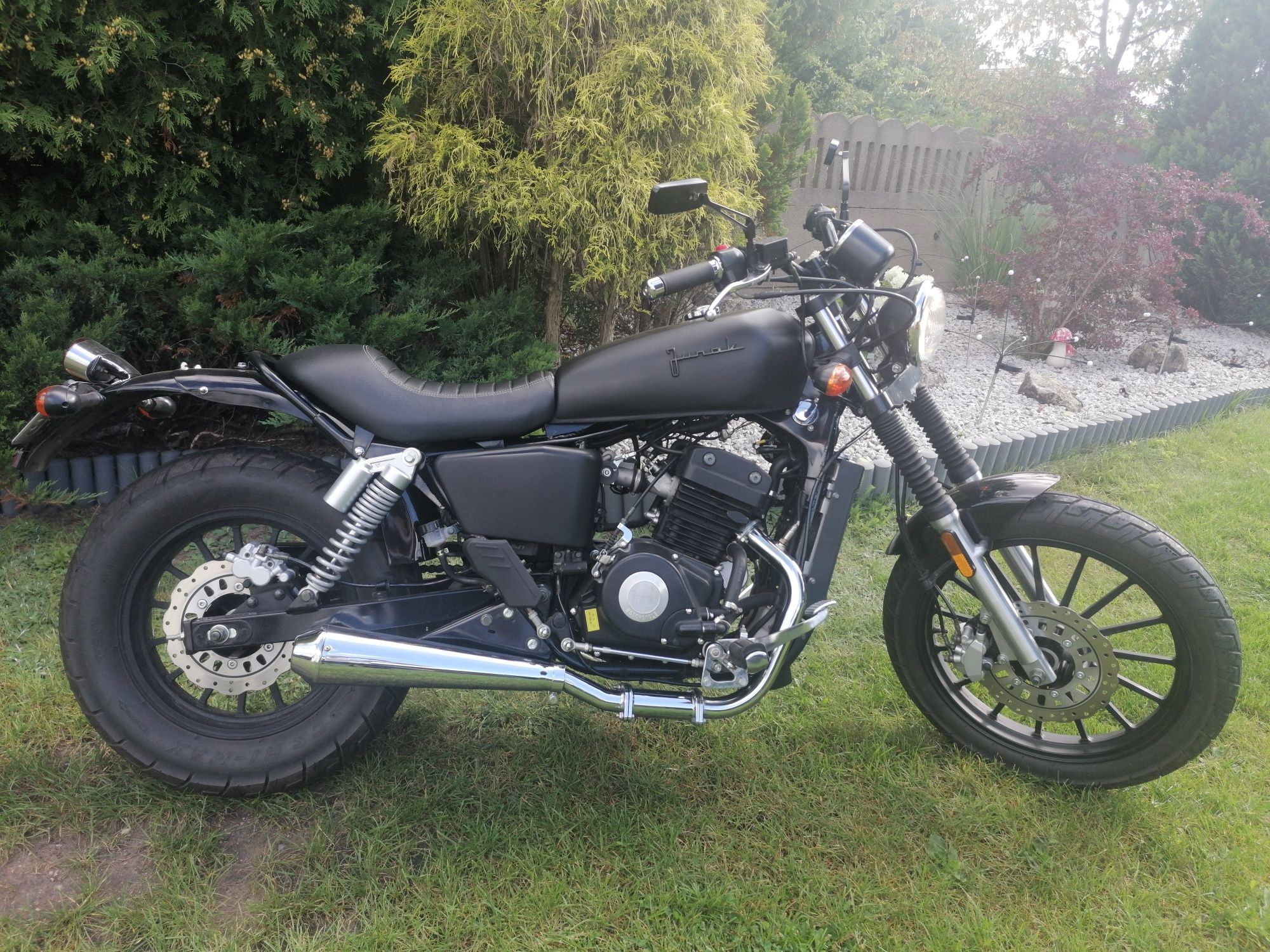 Junak m11 Cafe 125