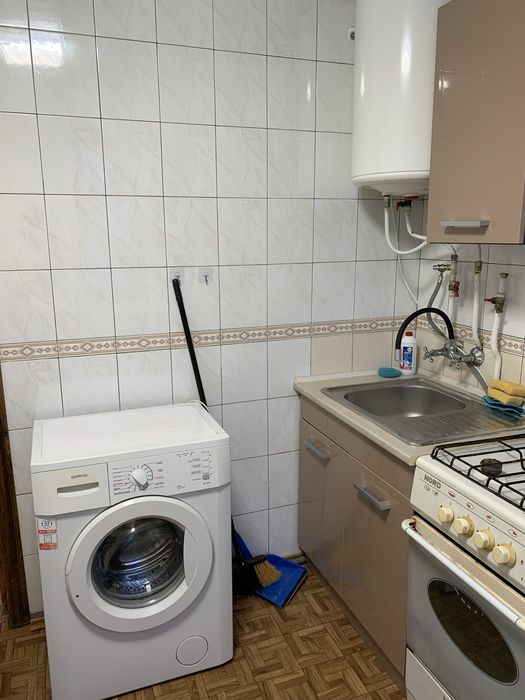 Здам 2-кімн.кв. по вул. Соборна, центр, район площі