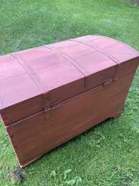 Stara skrzynia kufer drewniany