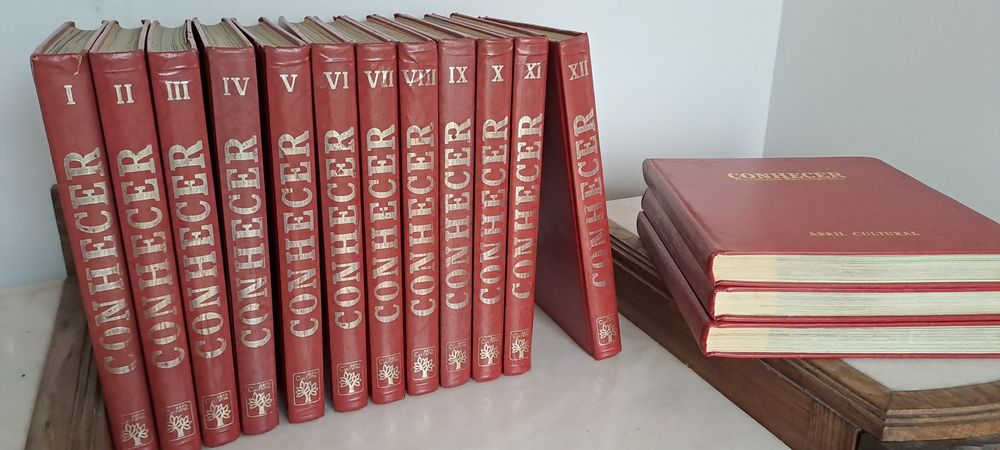 Enciclopédia Conhecer muito antiga, Dicionário Enciclopédico 12 +3 Vol