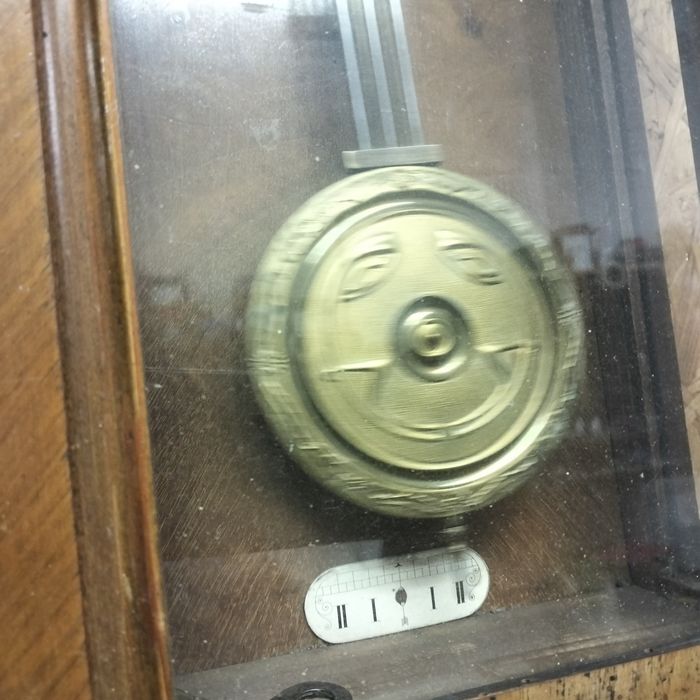 Stary zegar ścienny sprawny A15