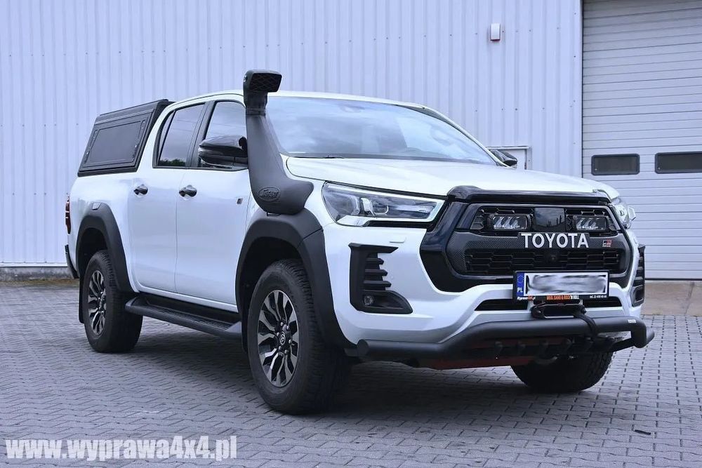 Toyota Hilux GR SPORT, jak nowy + wyciągarka Warn + hardtop